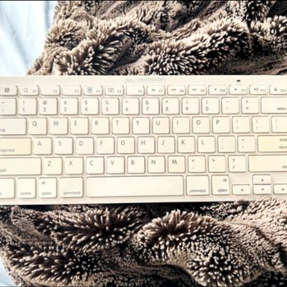 Merkury Universal Bluetooth Keyboard